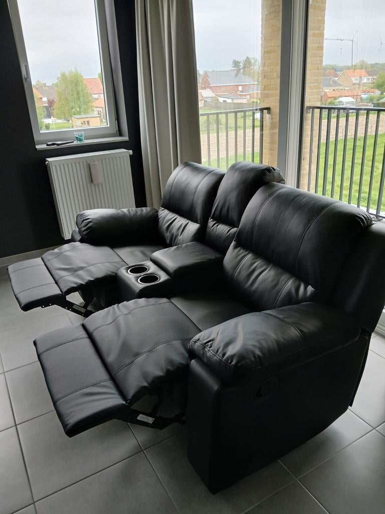 2 zits bank Cinema Love seat met ingebouwde Relaxen  factuur, Huis en Inrichting, Ophalen