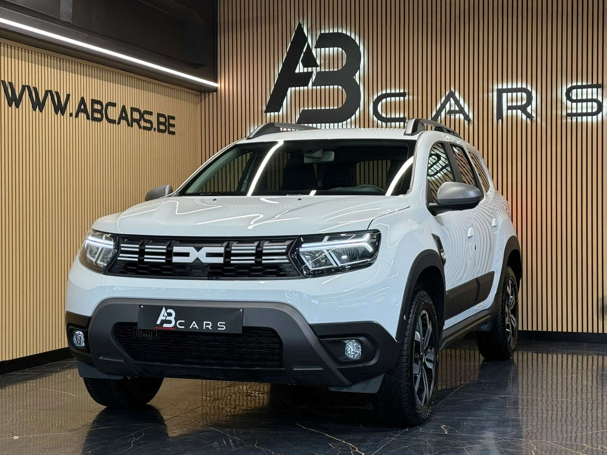 Dacia Duster 1.0 ECO * LPG + ESSENCE * 1ER PROPRIETAIRE * GA, Auto's, Stof, Gebruikt, Zwart, 91 pk