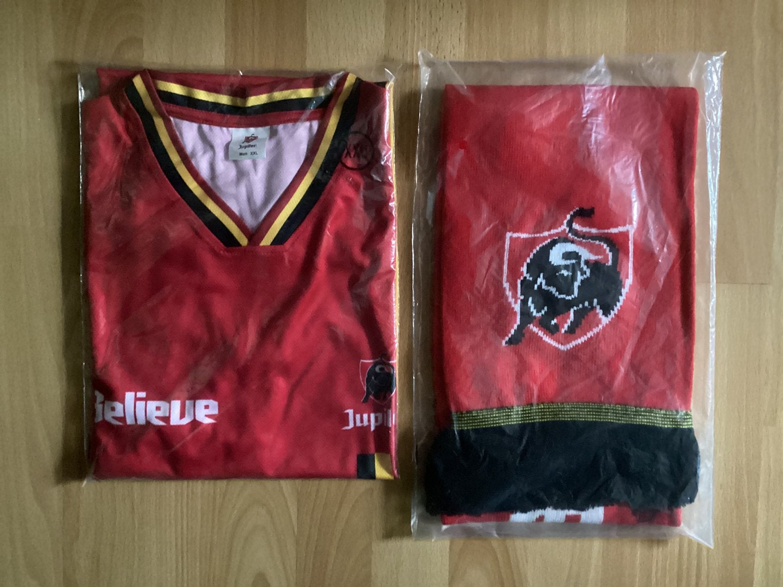Rode Duivels T-shirt en sjaal - Nieuw, Verzamelen, Ophalen of Verzenden, Nieuw, Shirt
