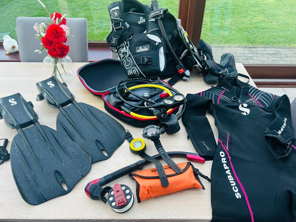 Complete duikset voor dames, Enlèvement, Comme neuf, Combinaison de plongée