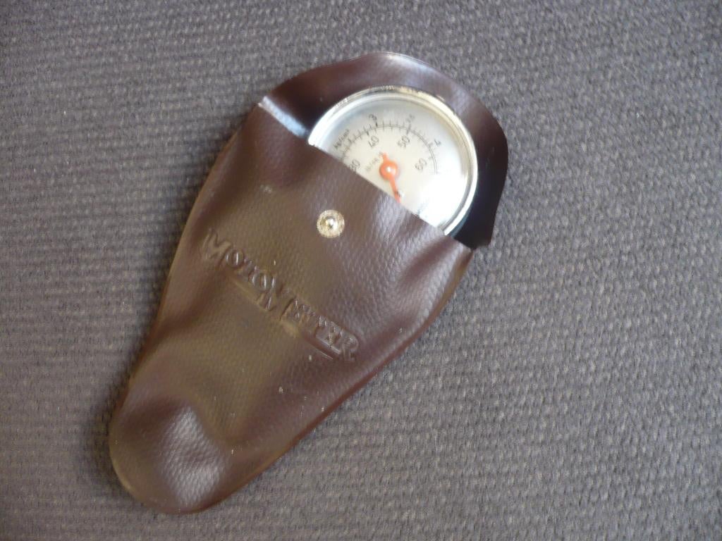 Bandenspanningsmeter Gauge motometer w-germany., Ophalen of Verzenden