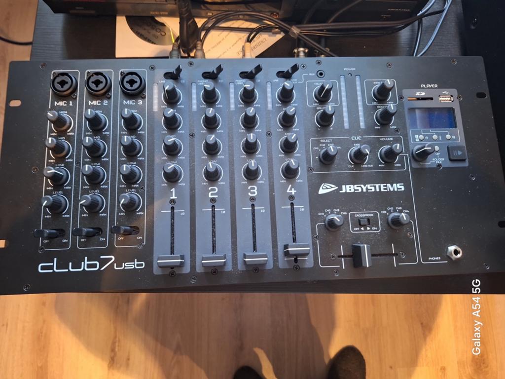 JB Systems Club7USB., Ophalen