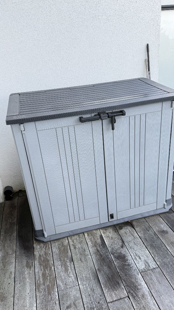 Keter store-it-out NOVA tuinkast grijs met dubbele deuren, Ophalen, Zo goed als nieuw, Hout, Overige typen