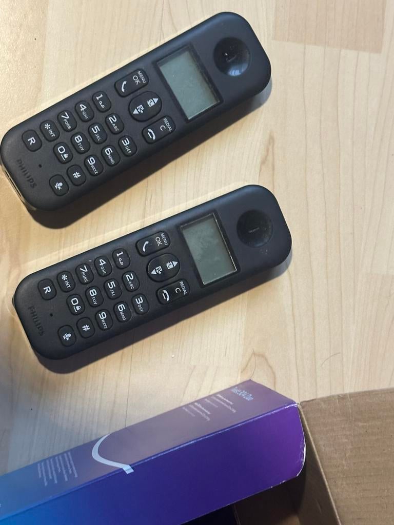 Proximus twist 304 2 tweedehands telefoons. En oplader, Telecommunicatie, Ophalen, Gebruikt