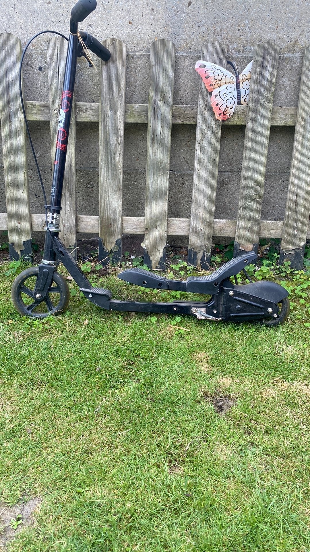 Zwarte step, Fietsen en Brommers, Steps, Ophalen, Zo goed als nieuw