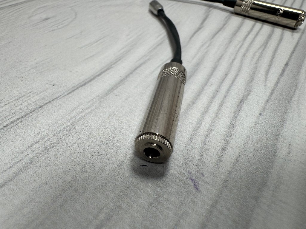 Adapter 3.5 naar 0.78 Black Dragon kabel, TV, Hi-fi & Vidéo, Enlèvement, Neuf, Moins de 2 mètres, Autres câbles