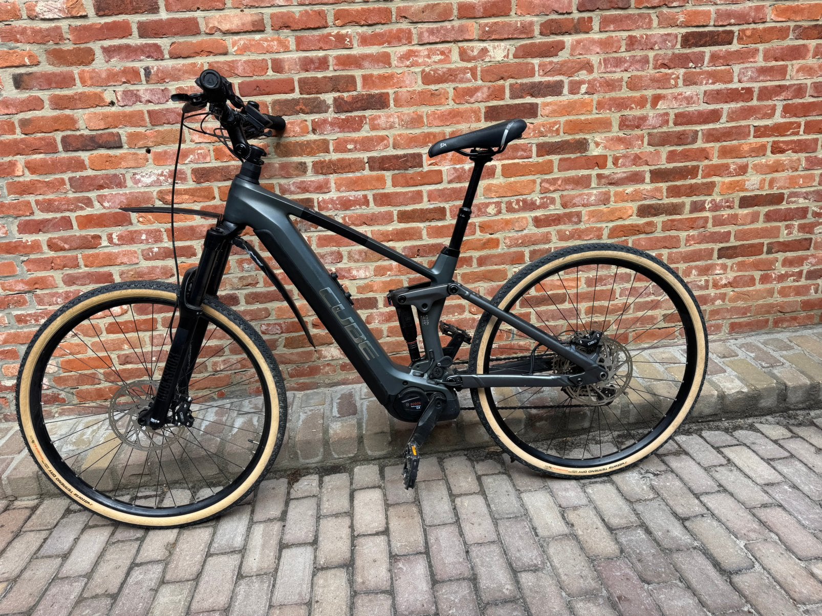 Electrische Cube MTB grijs maat M, Fietsen en Brommers, Ophalen, Zo goed als nieuw