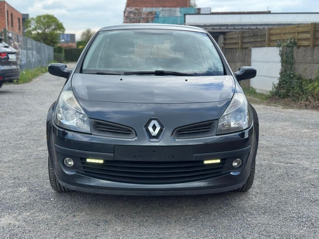 RENAULT Clio 3 – 1.2i 16v (75 ch) 2006 essence, Autos, Argent ou Gris, Achat, Entreprise, Boîte manuelle