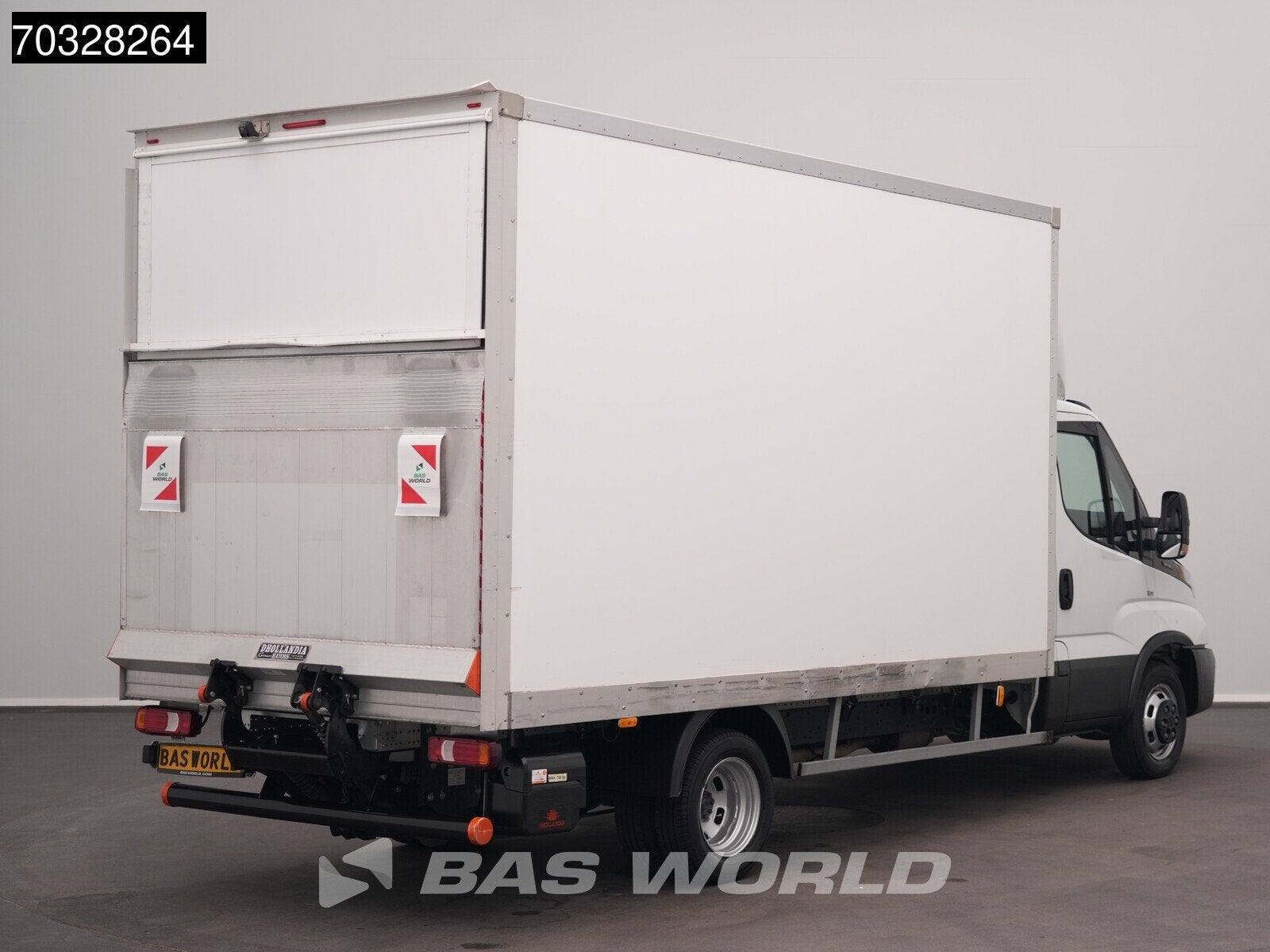 Iveco Daily 35C16 3.0L Laadklep NEW MODEL Dubbellucht 160PK, Auto's, Bestelwagens en Lichte vracht, Stof, Gebruikt, Euro 6, 4 cilinders