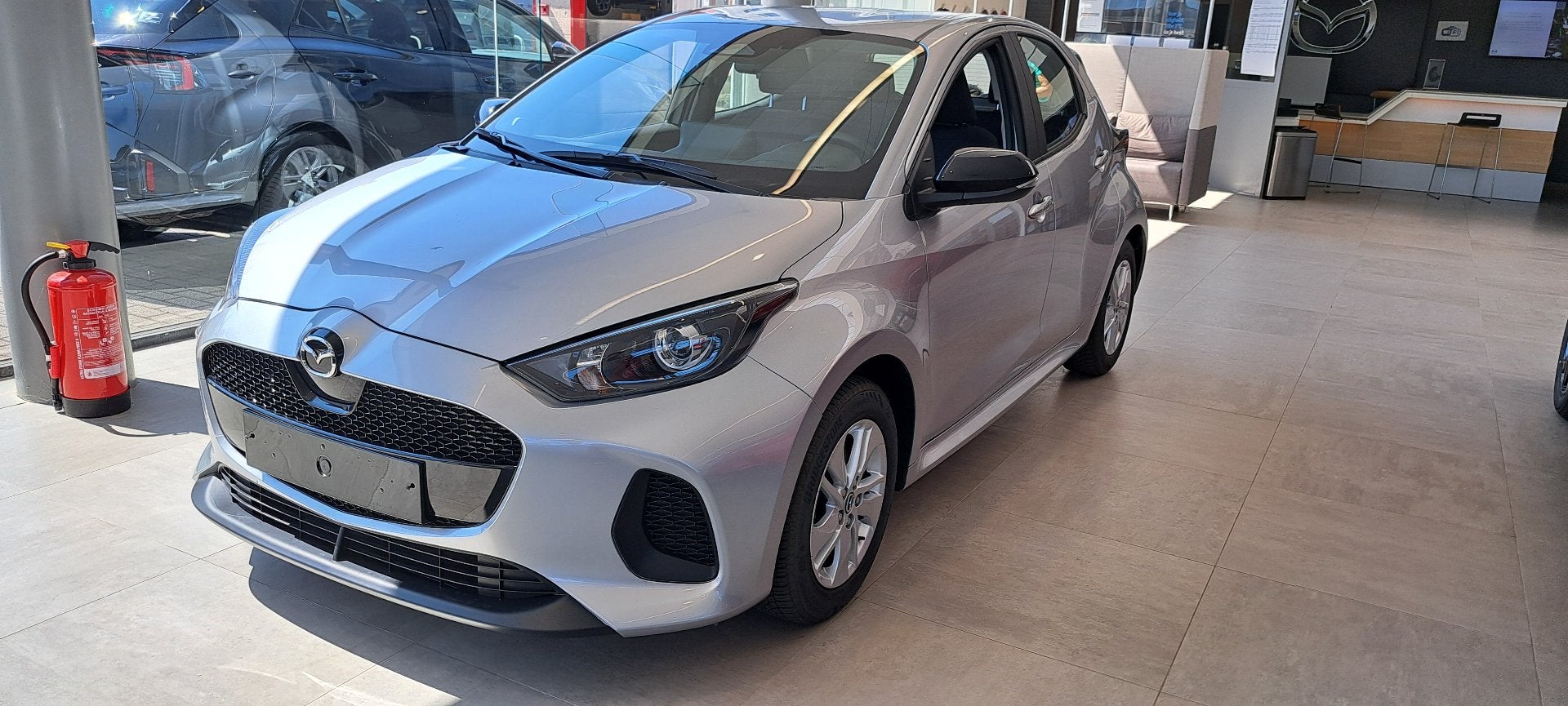 Mazda 2 Hybrid VVT‑i 116 hp Center-line CVT (bj 2025), Automaat, Gebruikt, Overige kleuren, https://public.car-pass.be/vhr/4aaa28b4-76a3-4728-8759-d96acd4eca9f