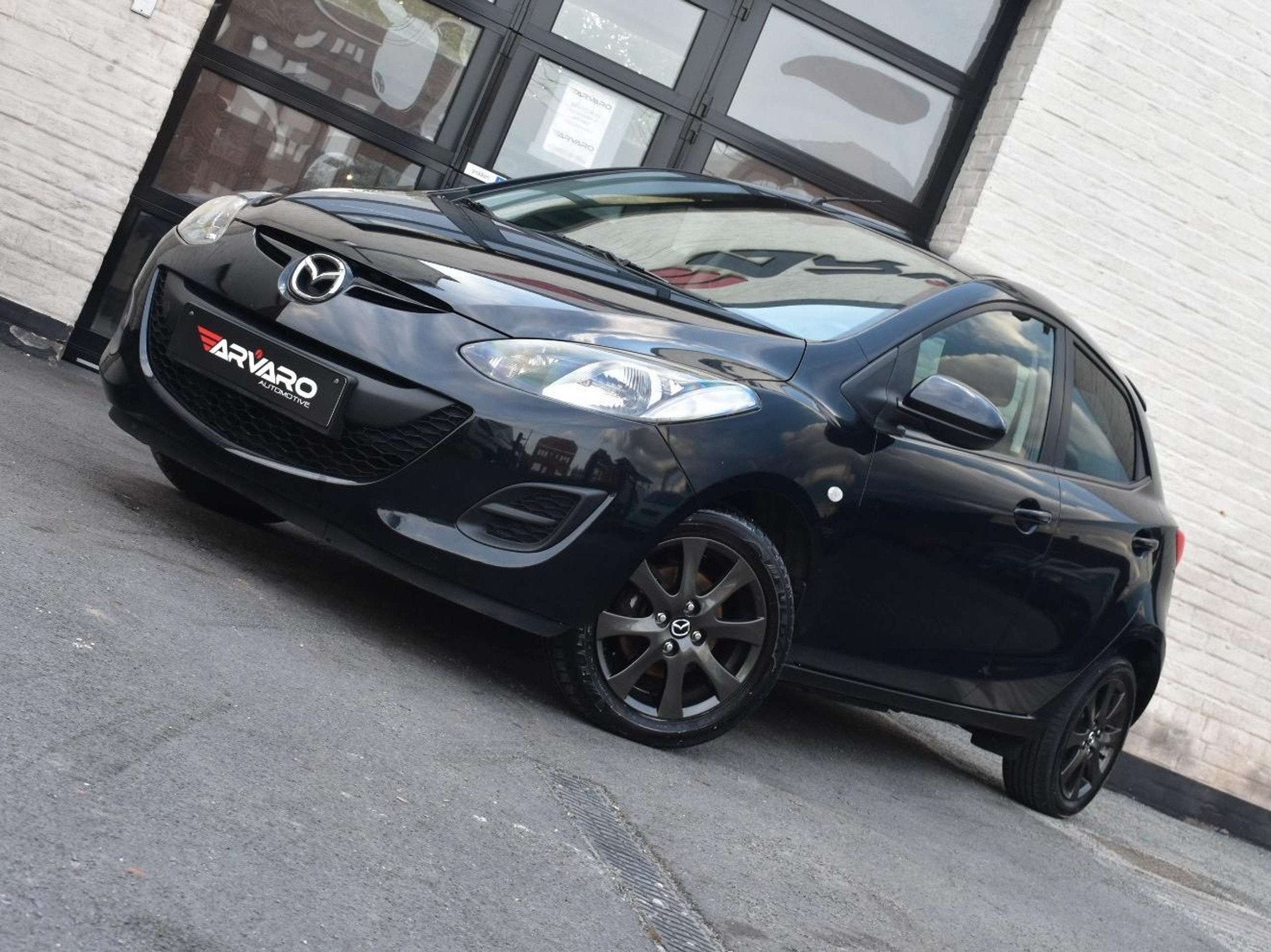 Mazda 2 1.3i Color Edition / Airco / Topstaat / Garantie, Auto's, Voorwielaandrijving, Euro 5, Stof, Zwart