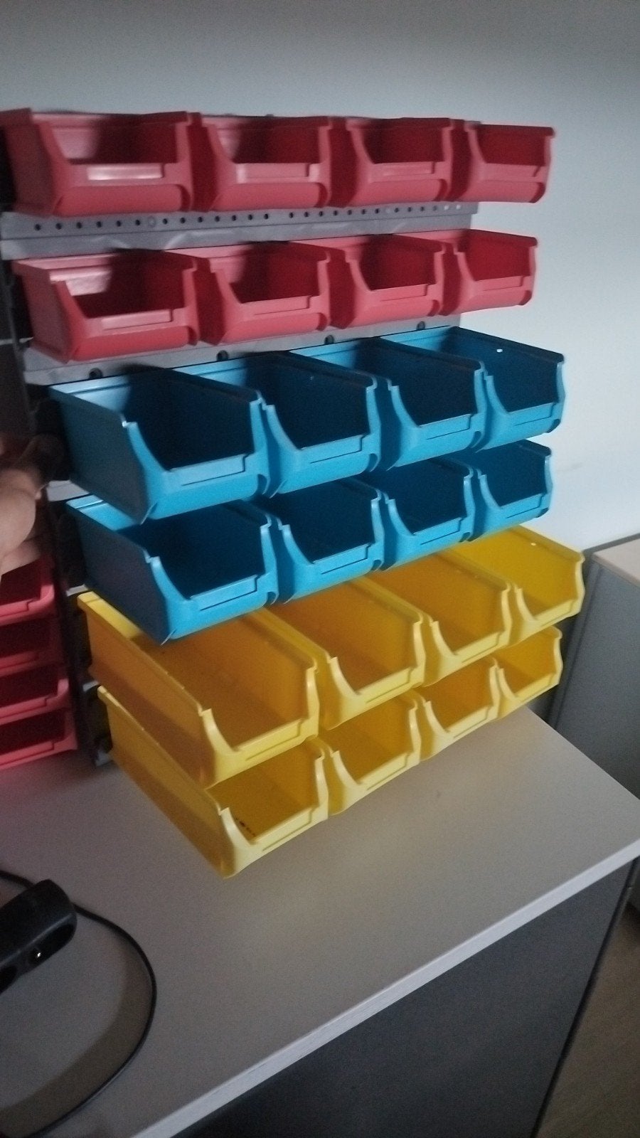 Opbergbakjes ophangbaar, Ophalen