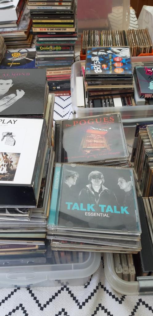 1 lot 400 cds + 30 cd singles, Cd's en Dvd's, Ophalen
