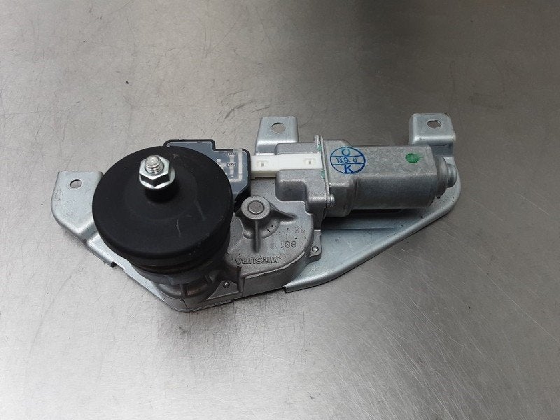 MOTEUR ESSUIE-GLACE ARRIÈRE Suzuki SX4 S-Cross (JY), Utilisé, Suzuki