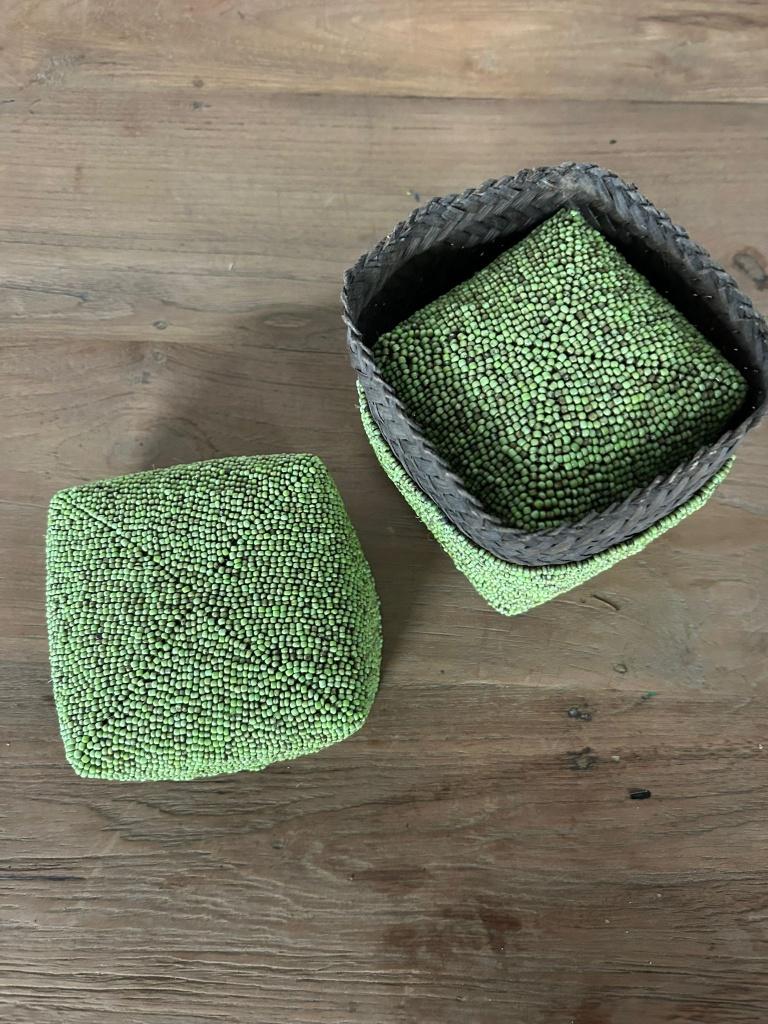 Groene kralendoosjes — decoratieve set van 3, Huis en Inrichting, Woonaccessoires | Schalen en Manden, Ophalen, Overige materialen