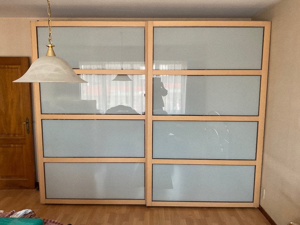 Kleerkast. Grote moderne kwalitatieve kleerkast, Huis en Inrichting, Ophalen, Zo goed als nieuw, Glas, Met lade(s)