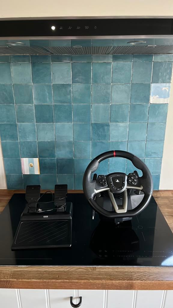 Race stuur en pedalen, Games en Spelcomputers, Ophalen, Zo goed als nieuw