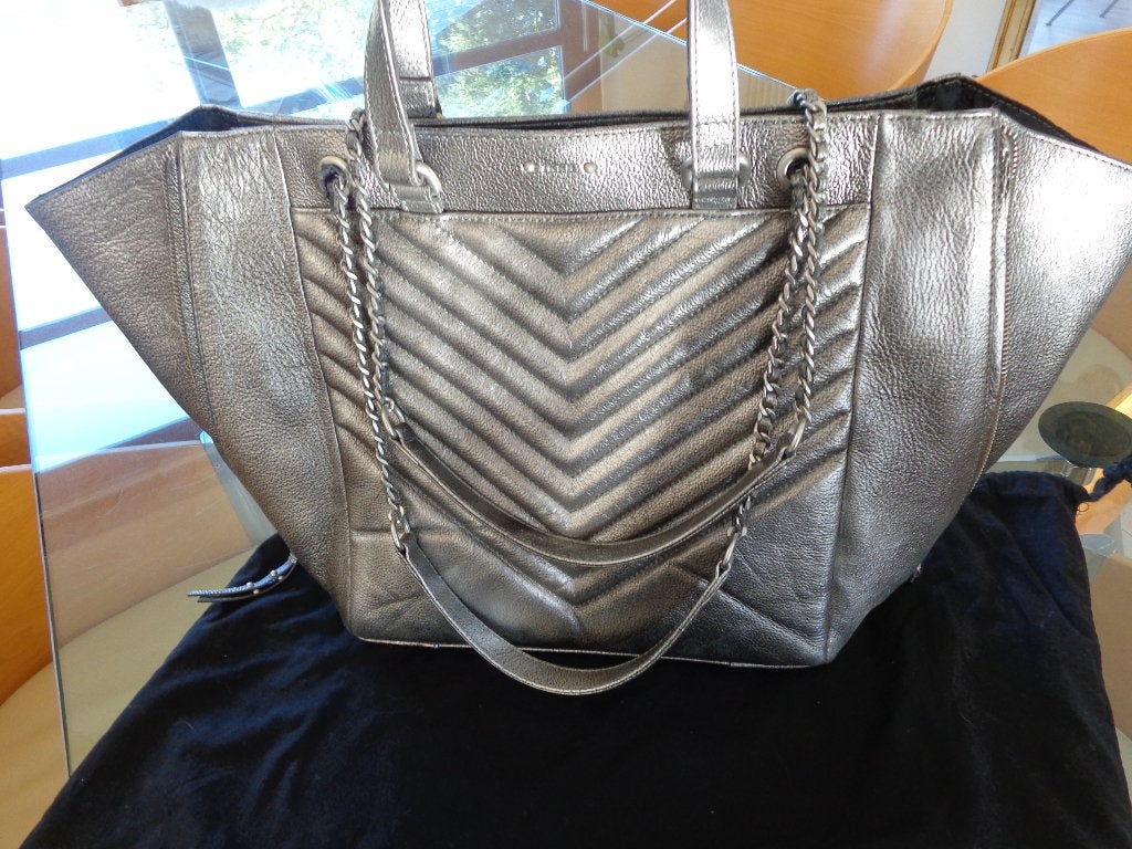 IKKS sac en cuir argenté modèle 1440L - Neuf, Bijoux, Sacs & Beauté, Sacs | Sacs Femme, Enlèvement ou Envoi, Neuf, Autres couleurs
