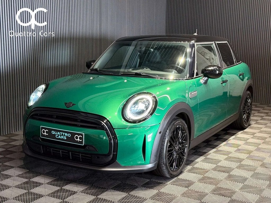 MINI Cooper 1.5A Boite auto - Super look - Toit noir - Camer, 100 kW, https://public.car-pass.be/vhr/ffb4b0bb-e9b6-4d56-b990-b93cd71c8610