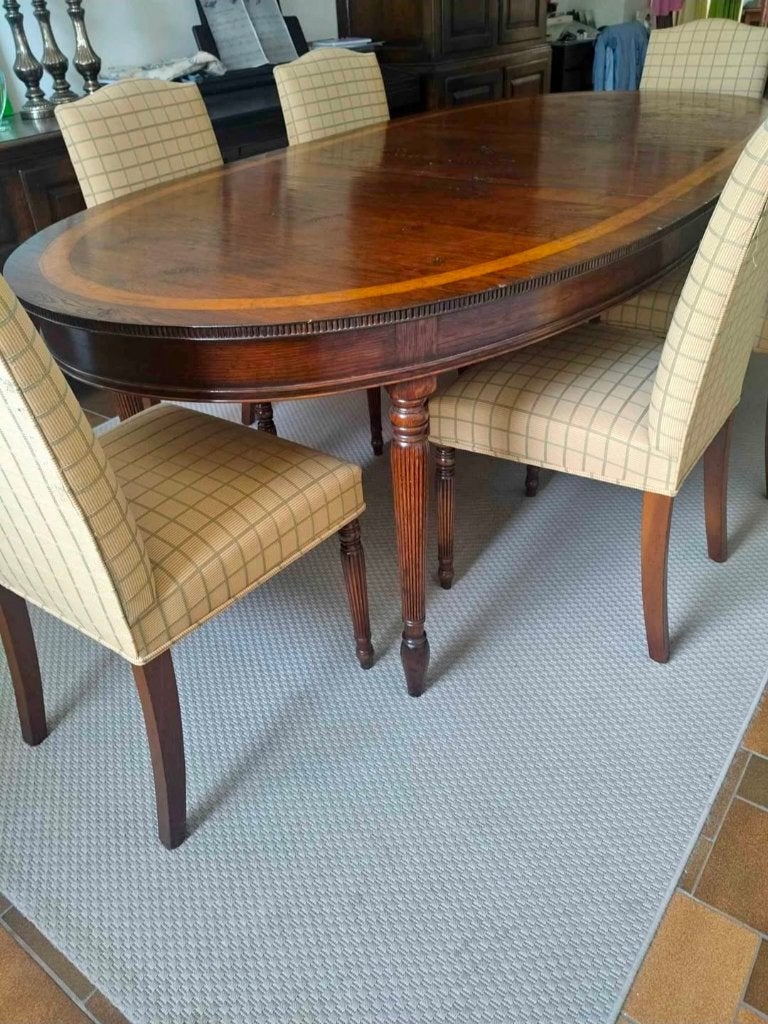Eetplaats in eik, Ophalen, Gebruikt, 4 tot 6 stoelen