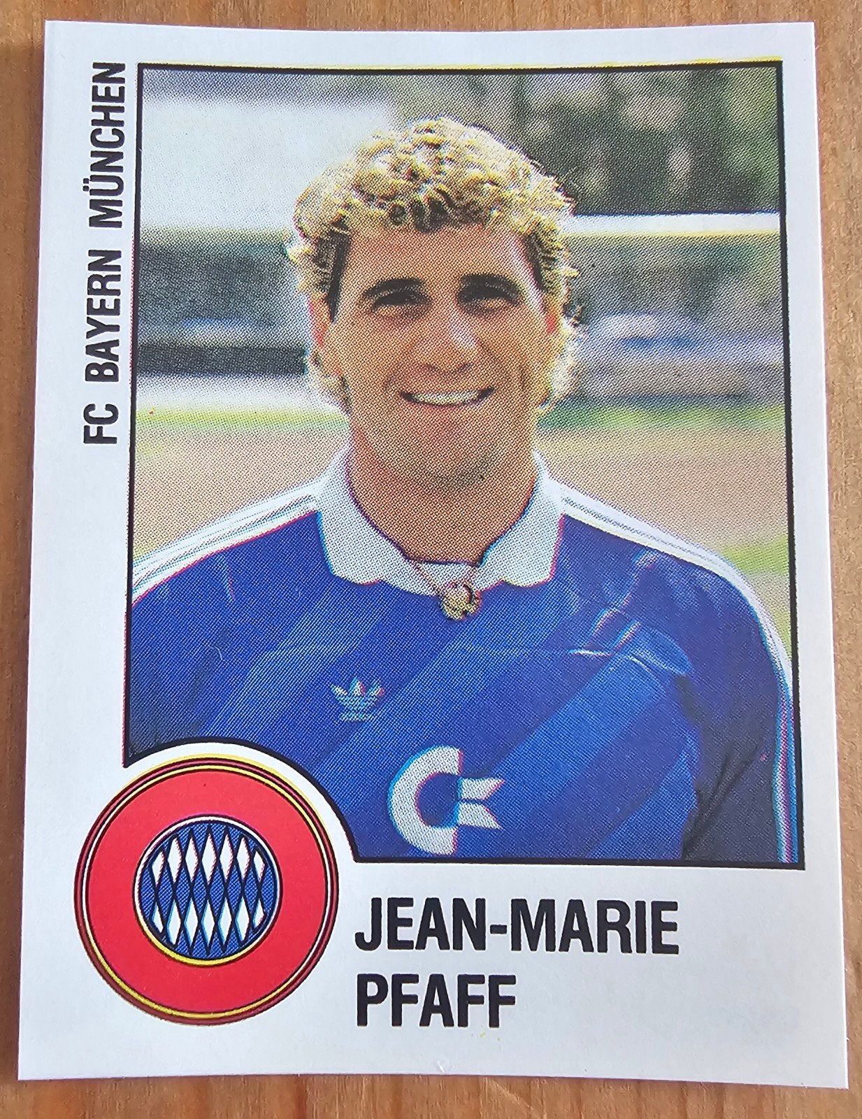 Panini Fussball 88 #237 Jean-Marie Pfaff Bayern Voetbal!, Hobby en Vrije tijd, Ophalen of Verzenden, Zo goed als nieuw, Sticker