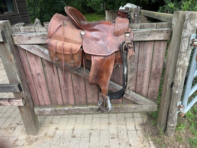 westernzadel + pad, Animaux & Accessoires, Chevaux & Poneys | Selles, Enlèvement, Utilisé, Western