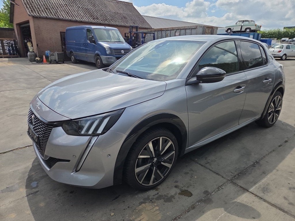 PIECES AVANT Peugeot 208 II (UB / UH / UP) (01-2019/-), Kontakt-peugeot@peugeot.com, Utilisé, Peugeot Deutschland GmbH, Bahnhofsplatz
65423  Rüsselsheim, DE