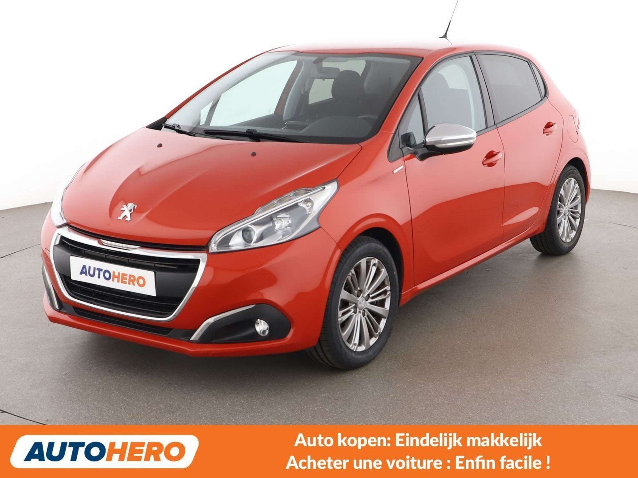Peugeot 208 1.2 e-VTi Style (bj 2018), Auto's, Voorwielaandrijving, Stof, Gebruikt, Zwart
