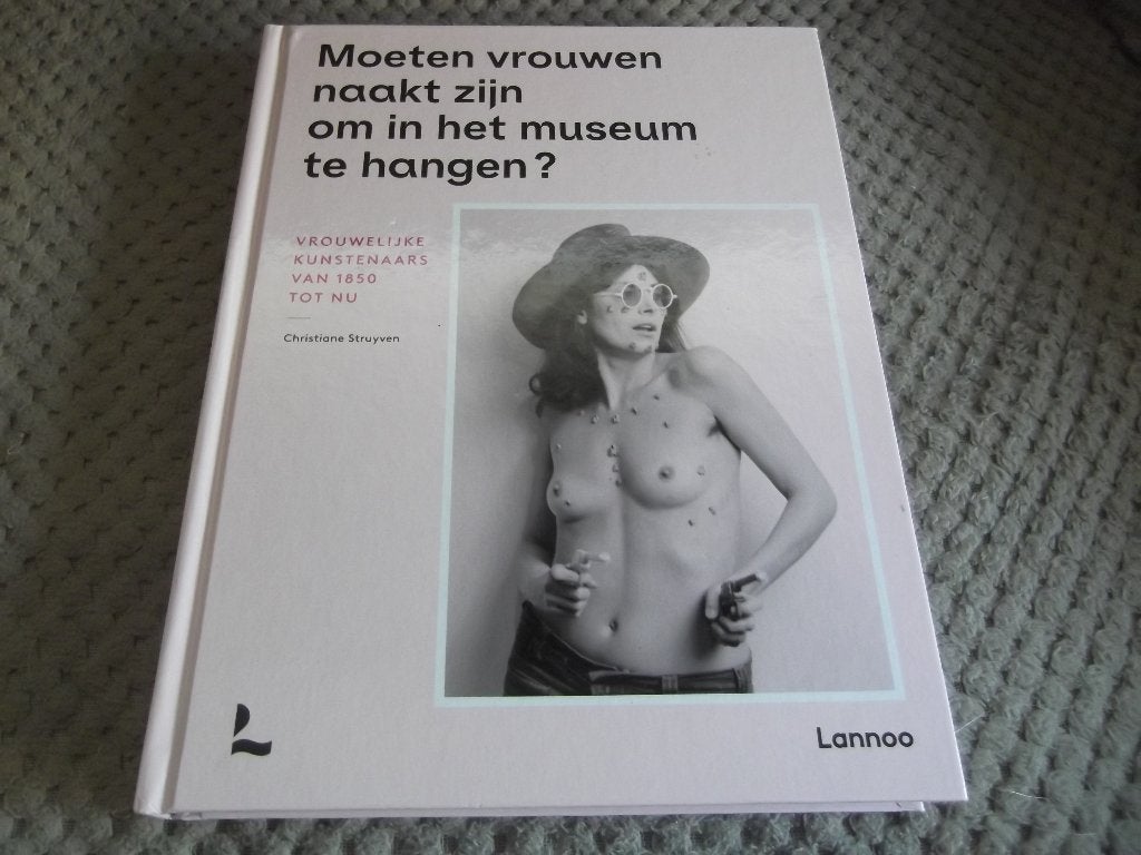 Moeten vrouwen naakt zijn om in het museum te hangen ?, Ophalen of Verzenden