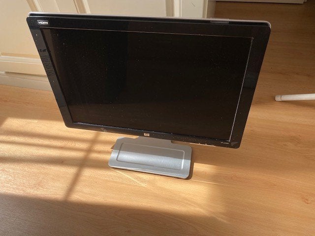 Monitor hp W2408h (24 inch), Computers en Software, Monitoren, Ophalen, HP, Ingebouwde speakers, Gebruikt