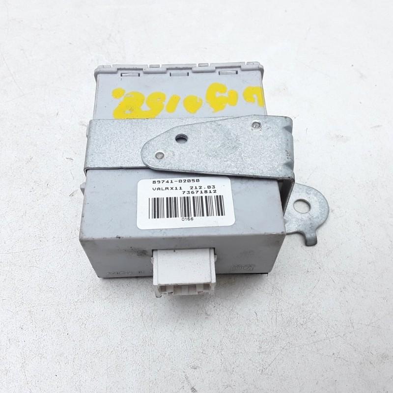 ORDINATEUR VEROUILLAGE CENTRALISE Toyota Corolla (E12), Utilisé, Toyota