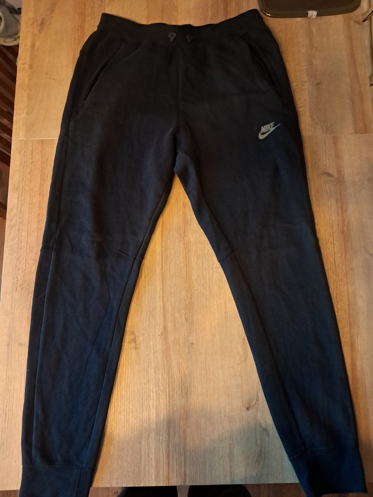 Nike Air Max Joggingbroek Zwart Maat M, Enlèvement, Taille 48/50 (M), Noir