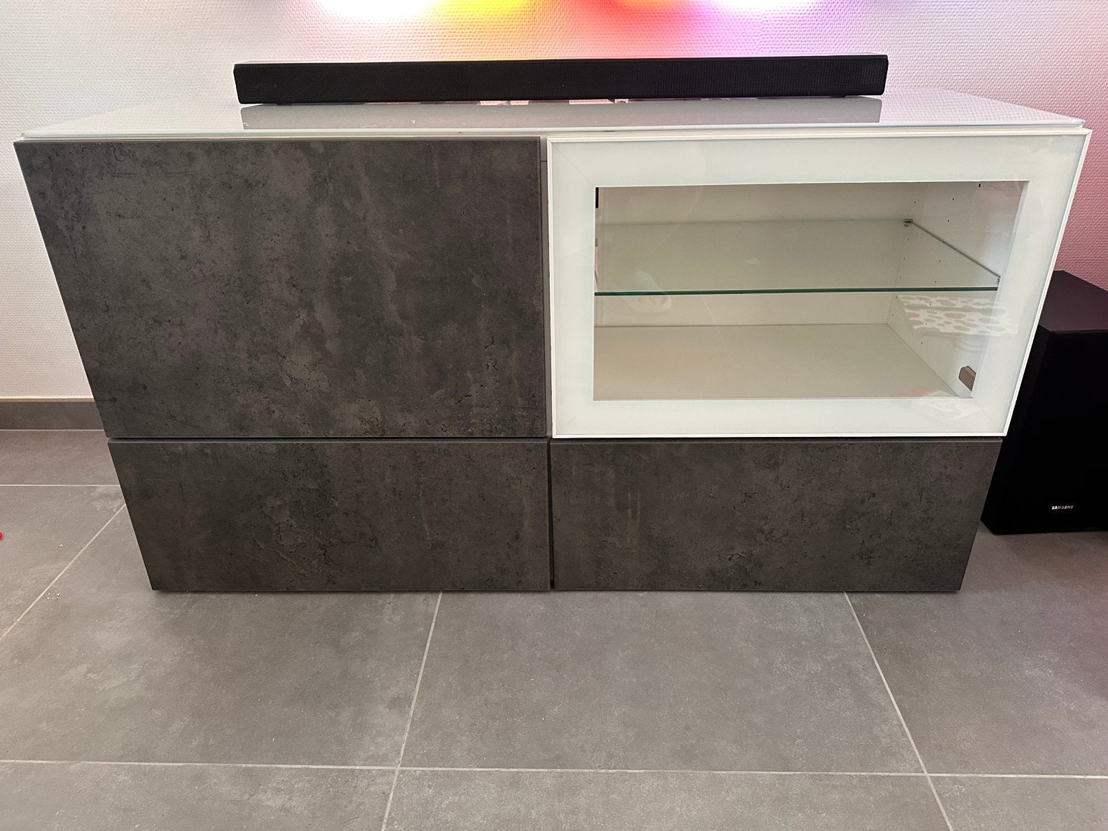 Meuble TV IKEA BESTÅ – Excellent état, Enlèvement, Comme neuf, Verre