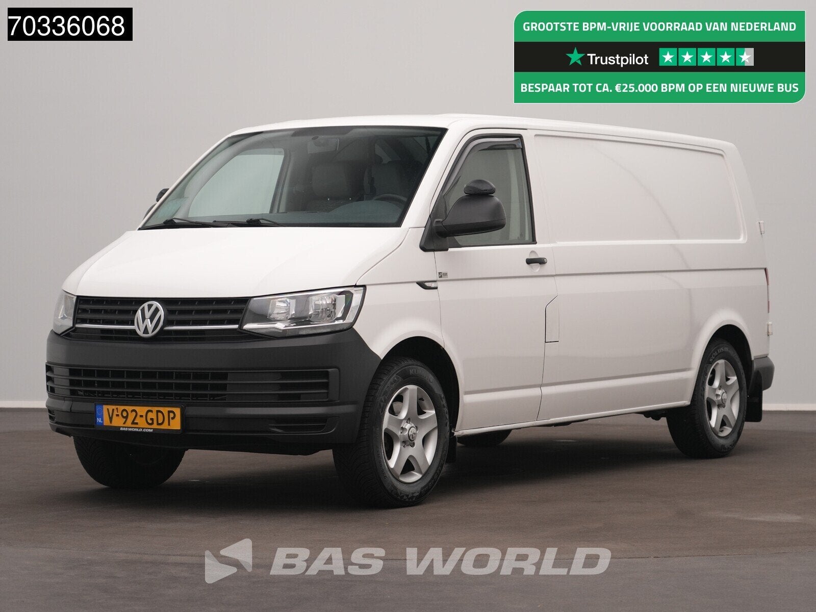 Volkswagen Transporter 140pk Automaat L2H1 Airco Trekhaak L2, Auto's, Automaat, Euro 5, Stof, Gebruikt