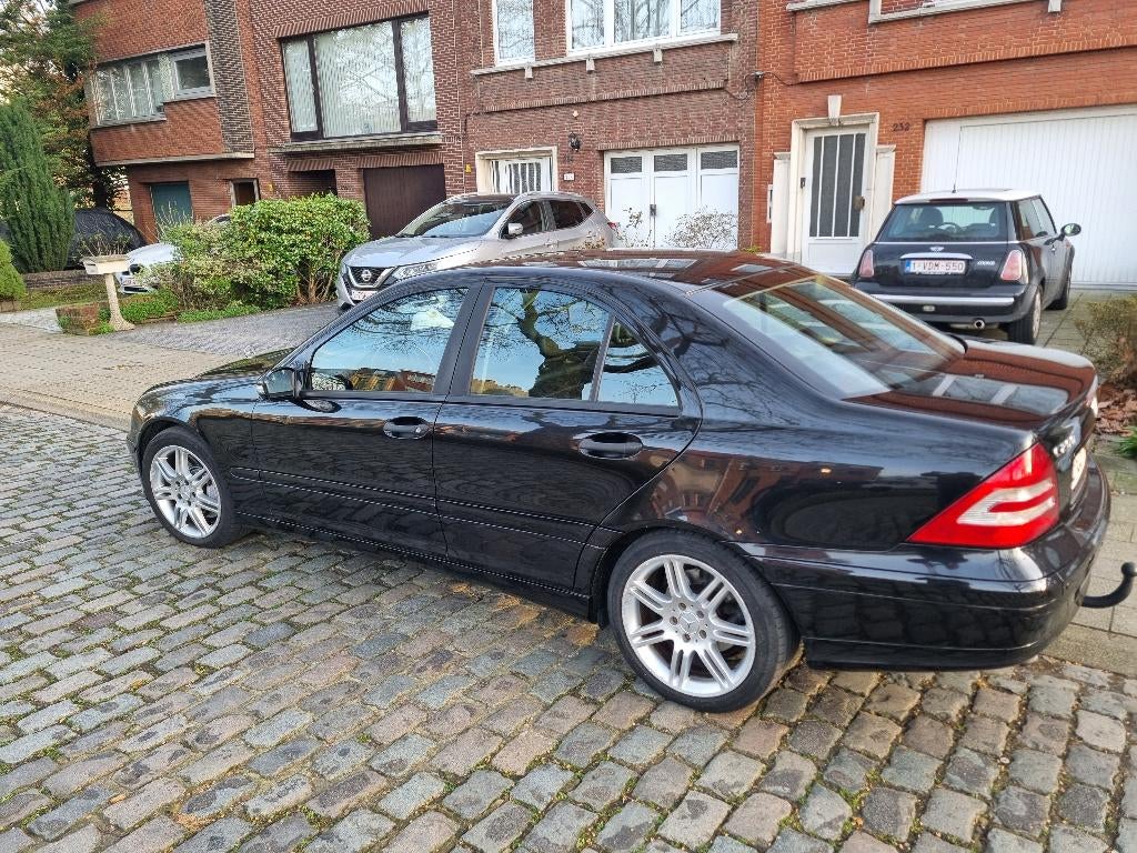 Mercedes C 200 diesel 2007, Cuir, Achat, Boîte manuelle, Noir