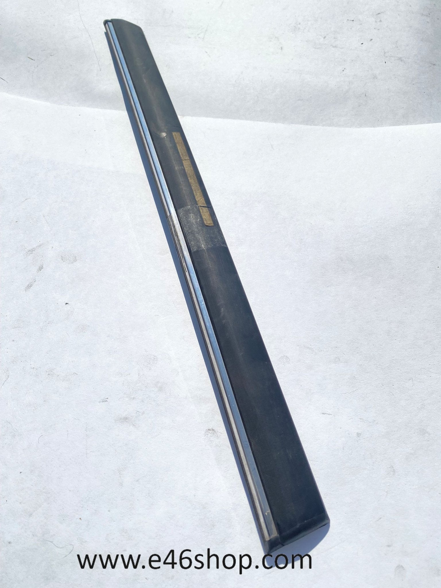BMW E23 PORTIER LIJST RECHTS ACHTER NIEUW OEM 51131848310, -, -, Nieuw, Ophalen of Verzenden