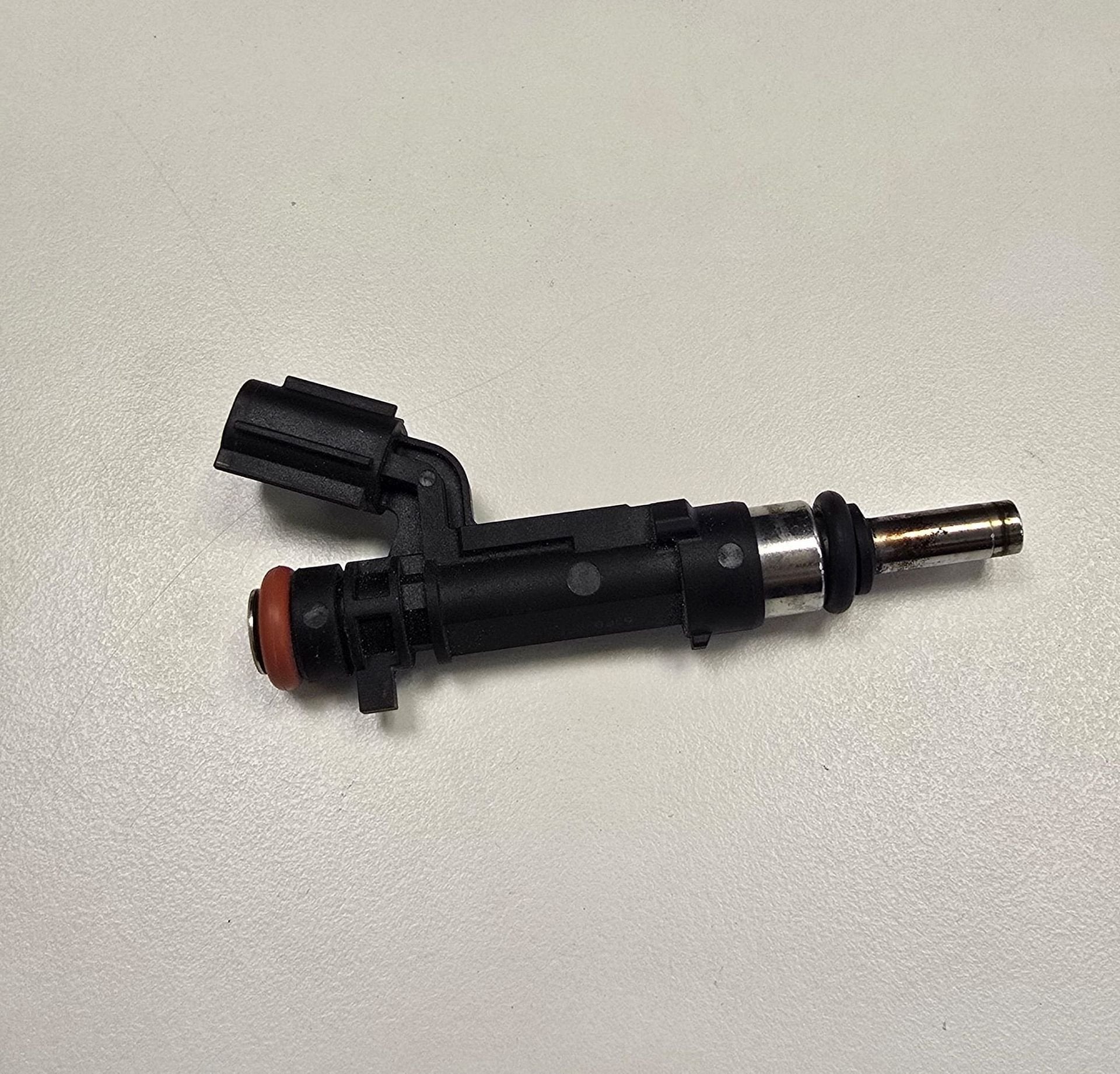 Injector Suzuki Swift, -, Origine de la pièce connue, Utilisé, -