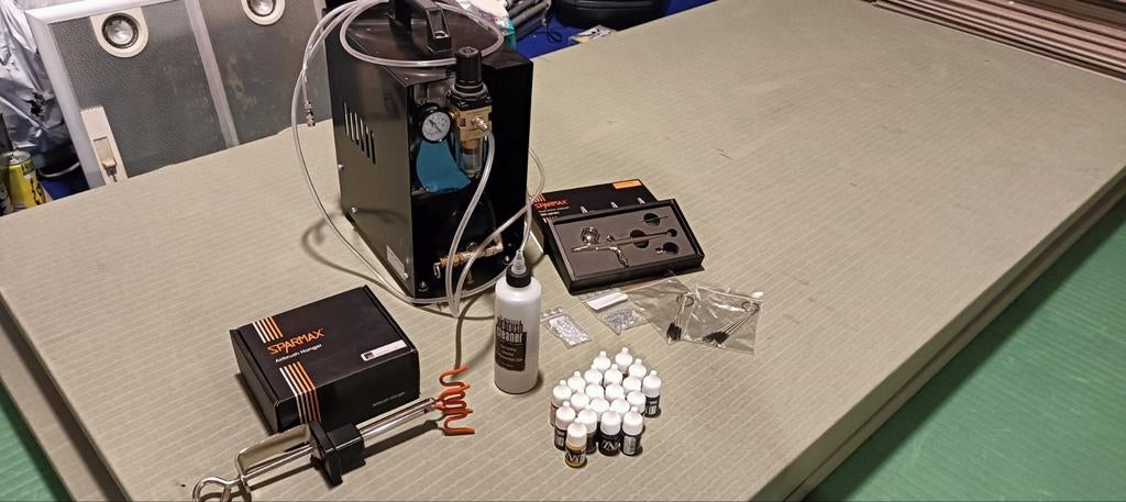 Airbrush set, Werther compressor gebruikt, rest  is nieuw, Ophalen, Zo goed als nieuw