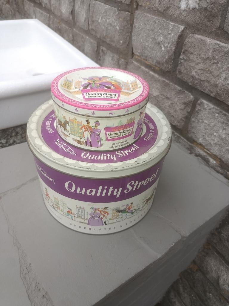 2 mooie metalen decoratieve blikken " Quality street ", Antiek en Kunst, Ophalen of Verzenden