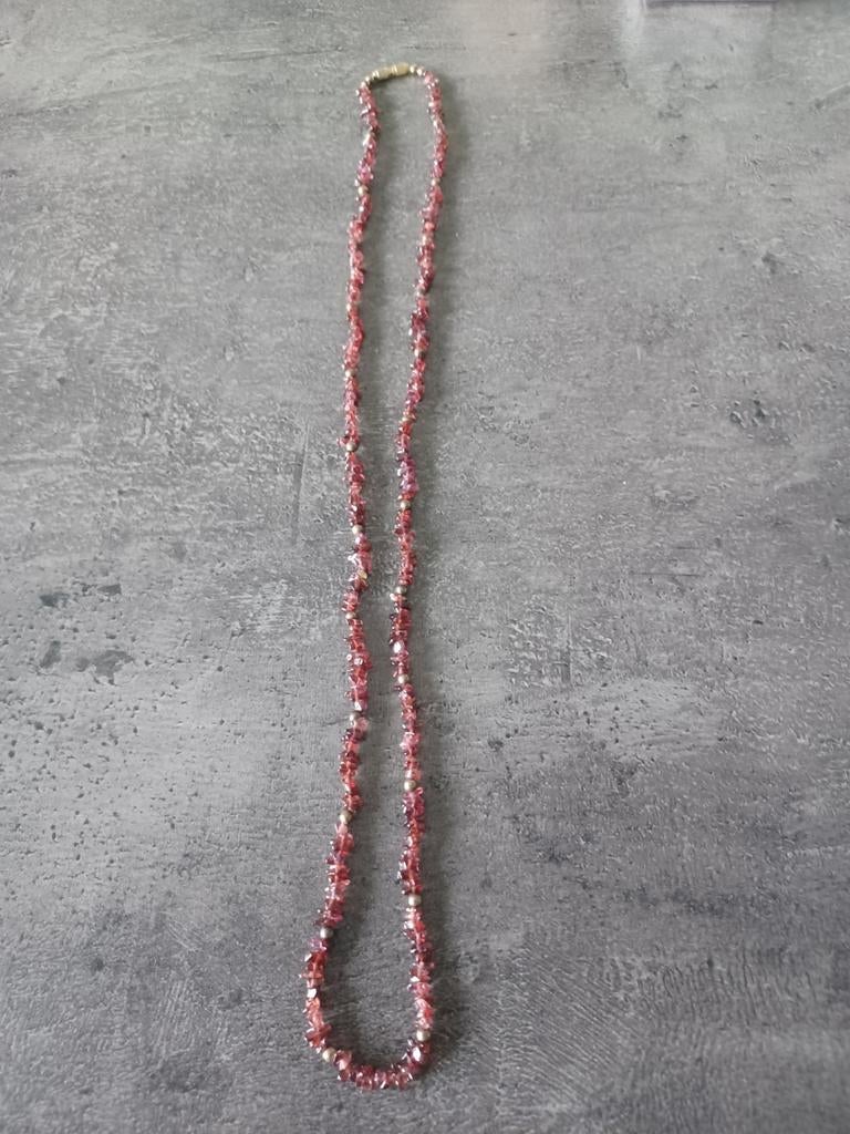 Mooie ketting granaat, Ophalen