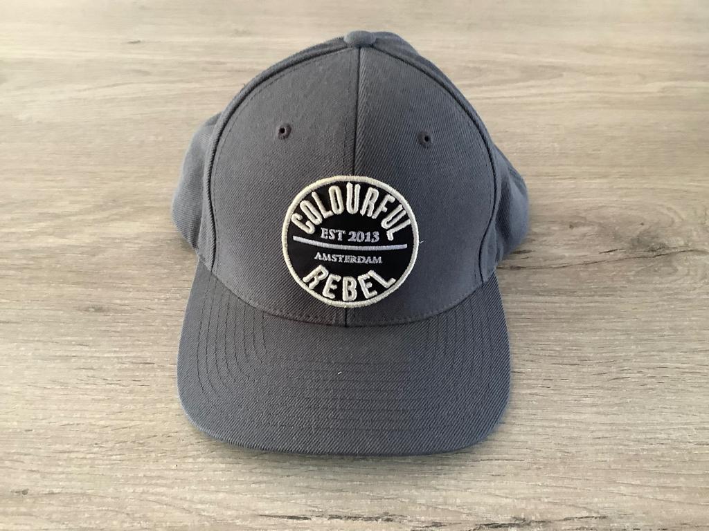 Grijze pet REBEL (Nieuw), Kleding | Heren, Nieuw, Pet, Rebel, One size fits all