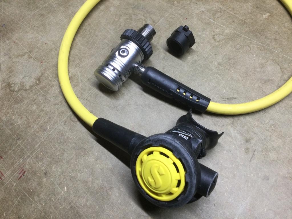 Nieuwe 1e Stage Din300 + Scubapro Octopus - Ecocheques, Enlèvement ou Envoi, Neuf
