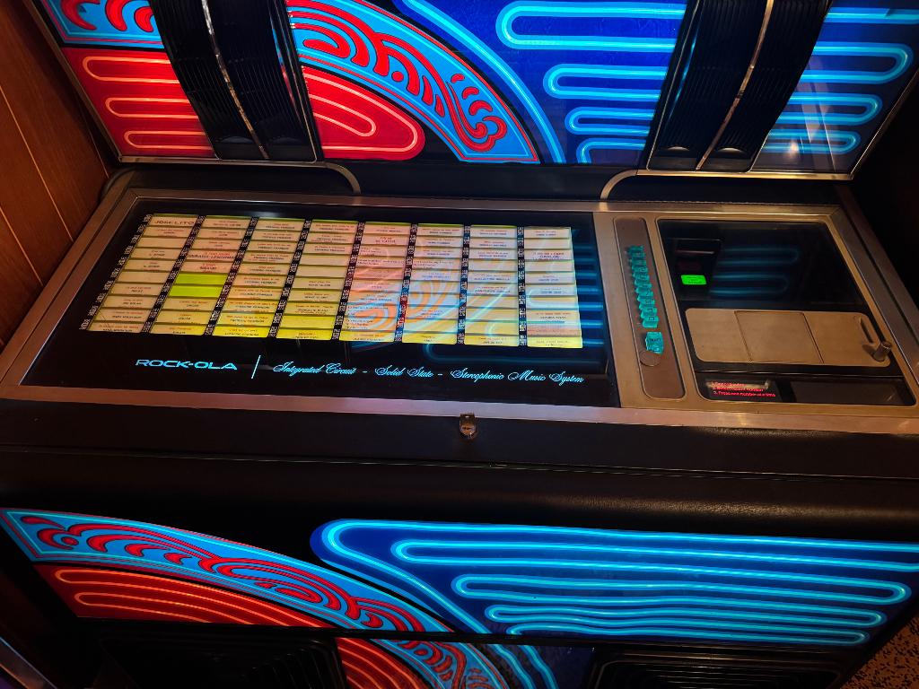 Juke box Rock-Ola, Enlèvement, Utilisé, Rock Ola, Avec singles