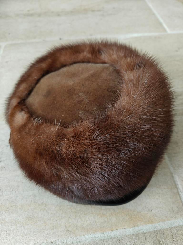 Chapeau ou chapeau en fourrure de vison, Enlèvement ou Envoi, Porté, Chapeau