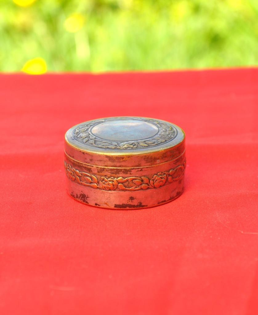 boite ronde art nouveau pour  tabac a priser, Enlèvement ou Envoi, Utilisé, Boite à tabac ou Emballage