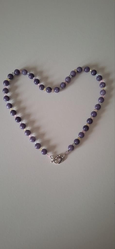 Ketting halfedelstenen, Envoi