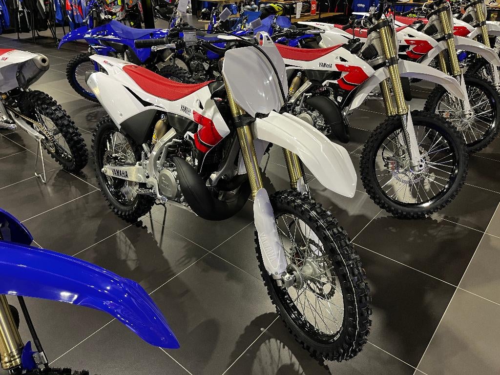 Yamaha YZ250 70th anniversary, Bedrijf, Crossmotor, 249 cc