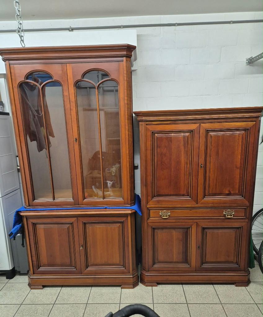 Armoire en cerisier et vitrine, Antiquités & Art, Enlèvement