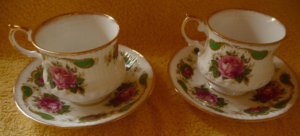 Vintage  Queens Rosina, Antiek en Kunst, Antiek | Servies los, Ophalen of Verzenden