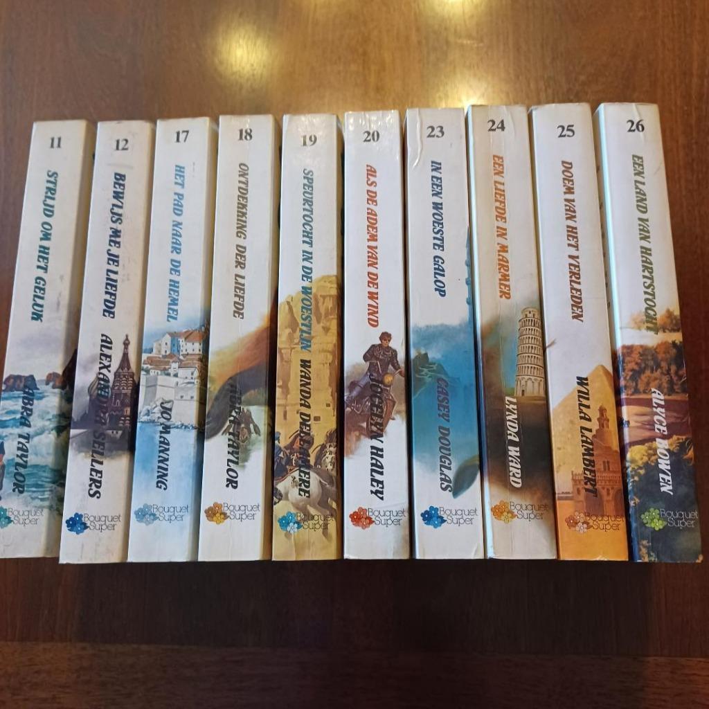 Bouquet Super Reeks, Boeken, Ophalen, Nieuw, Harlequin Holland